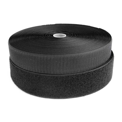 Există limitări privind lățimea benzilor velcro care pot fi produse?