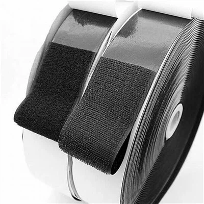 Se poate folosi adeziv cu velcro pentru realizarea coperților de carte?